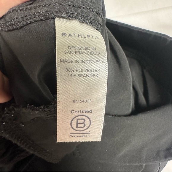 Athleta Chelsea Utility Joggers sz 10 Black - Picture 15 of 16